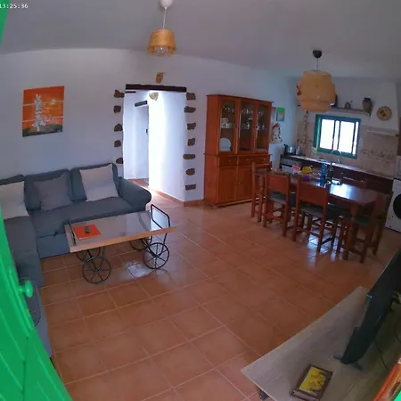 Buganvilla Molino Сasa de vacaciones Tinajo