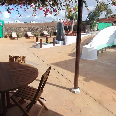 بيت للعطل Buganvilla Molino